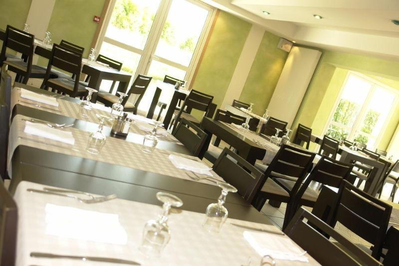 Hotel La Bonne Etape Évreux Zewnętrze zdjęcie