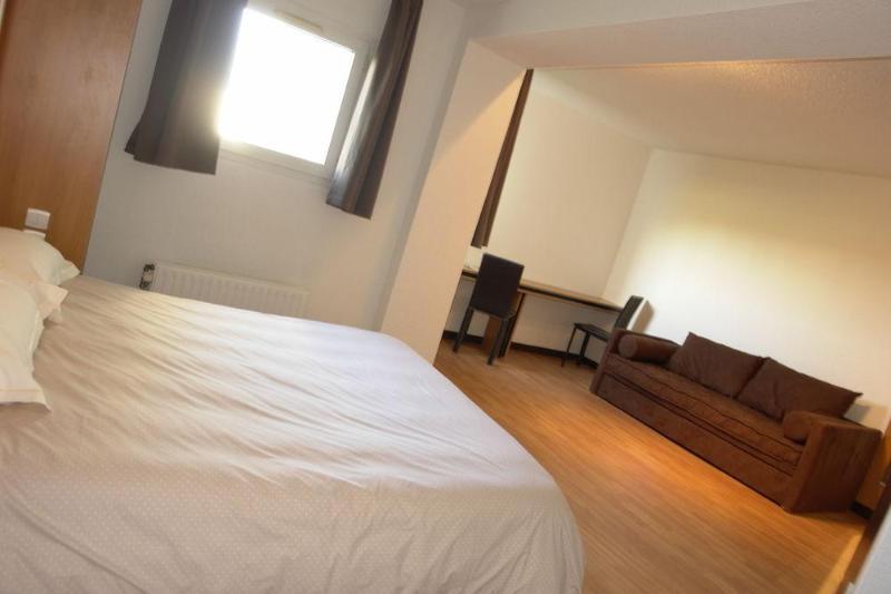Hotel La Bonne Etape Évreux Zewnętrze zdjęcie